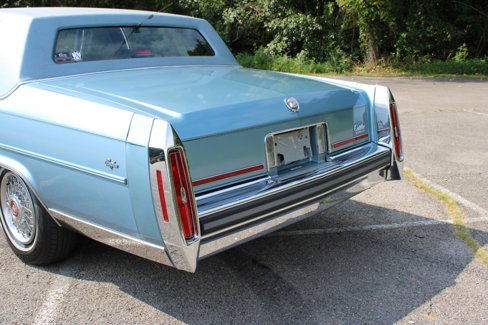 Used 1987 Cadillac Brougham image 14