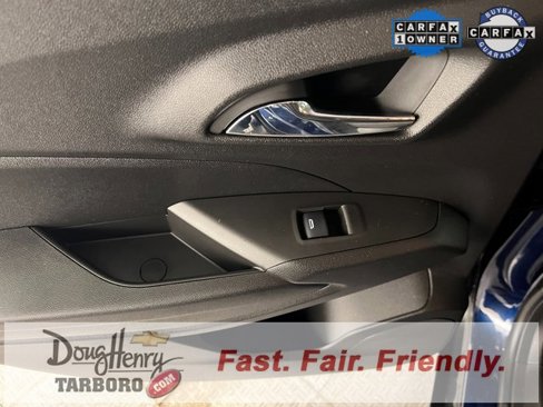 Used 2024 Chevrolet Trax LT w/ Sunroof Package image 30