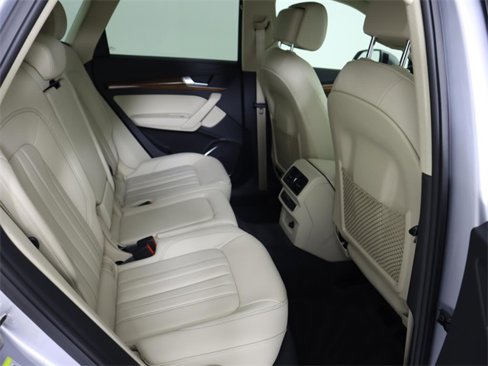 Certified 2021 Audi Q5 2.0T Premium w/ Convenience Package image 14