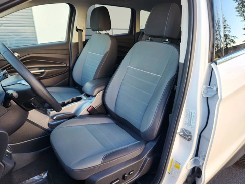 Used 2015 Ford Escape SE w/ Equipment Group 201A image 8
