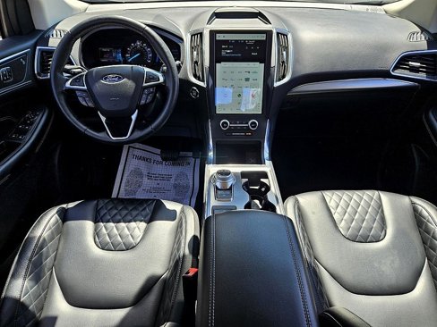 Used 2024 Ford Edge Titanium image 10
