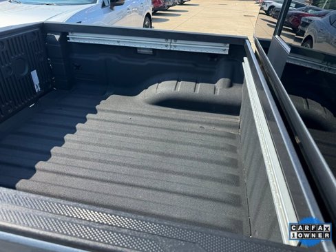 Used 2023 Nissan Frontier SV image 8