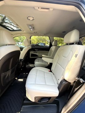 Used 2023 Kia Telluride EX w/ EX Captain's Chair Package image 14