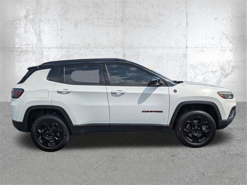 Used 2023 Jeep Compass Trailhawk w/ Trailhawk Elite Group image 3