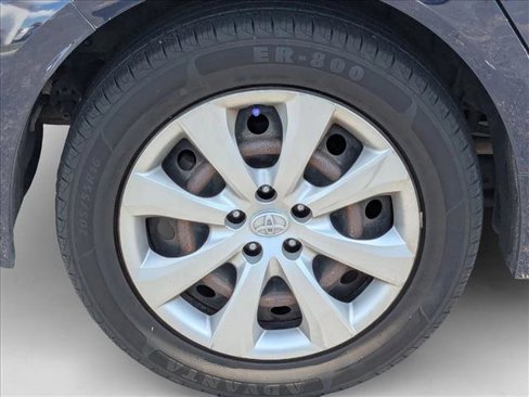 Used 2020 Toyota Corolla LE image 8