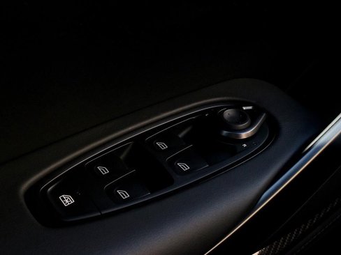Used 2024 Aston Martin DBX 707 image 29