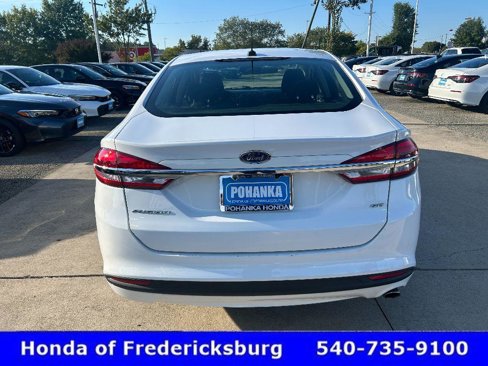 Used 2017 Ford Fusion SE image 5