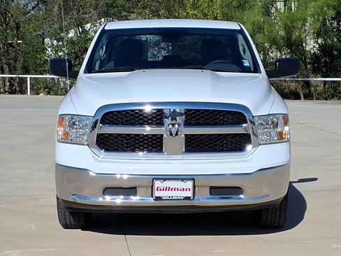 Used 2020 RAM 1500 Classic SLT image 4