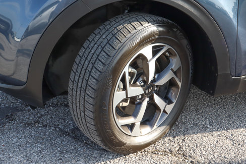 Used 2022 Kia Sportage LX image 17