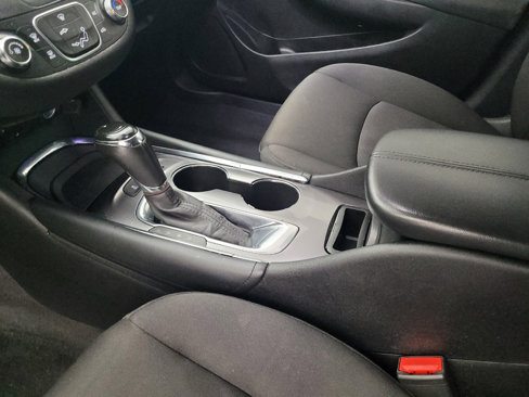 Used 2018 Chevrolet Malibu LT w/ Driver Confidence Package image 26