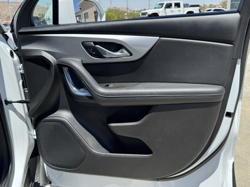 Used 2020 Chevrolet Blazer LT image 31