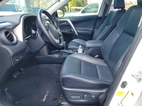 Used 2016 Toyota RAV4 Limited image 4