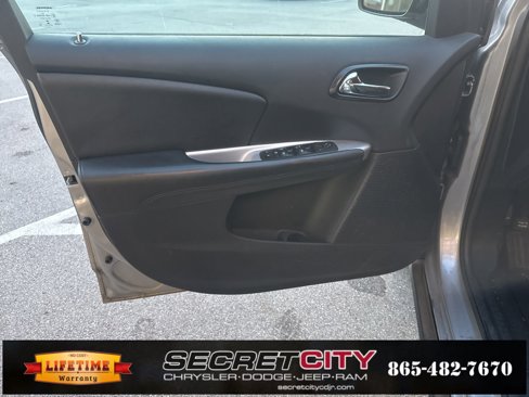 Used 2018 Dodge Journey SE w/ Blacktop Package image 27