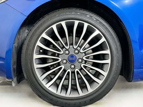 Used 2017 Ford Fusion Titanium image 11