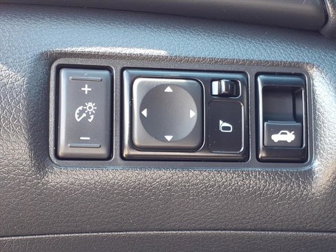 Used 2019 Nissan Sentra S image 4