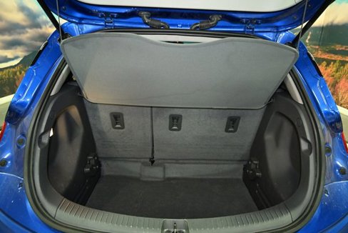 Used 2017 Chevrolet Bolt Premier w/ Driver Confidence II Package image 51