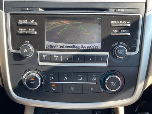 Used 2016 Nissan Altima 2.5 S w/ Power Driver Seat Package image 10
