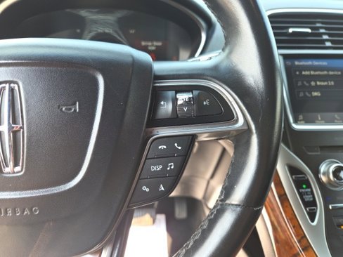 Used 2019 Lincoln Nautilus Select image 20