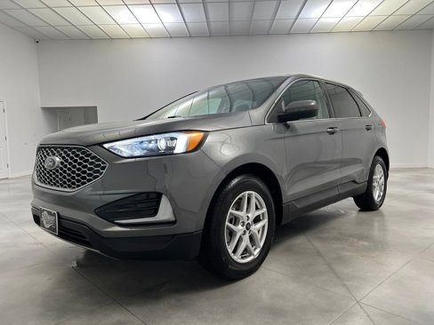Used 2024 Ford Edge SEL image 3