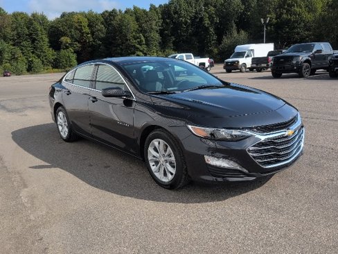 Used 2022 Chevrolet Malibu LT w/ Leather Package image 7