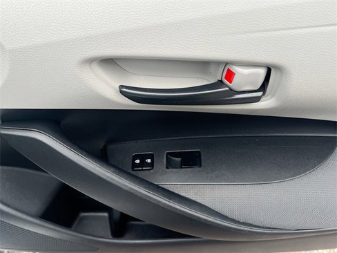 Used 2022 Toyota Corolla LE image 22