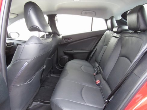 Used 2021 Toyota Prius XLE w/ Advanced Technology Package image 15