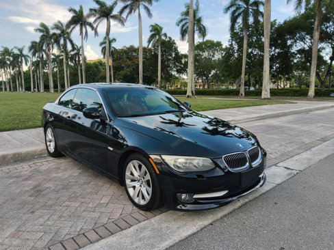 Used 2011 BMW 328i Convertible image 34