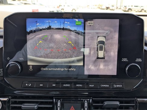 Used 2023 Nissan Pathfinder SL image 20