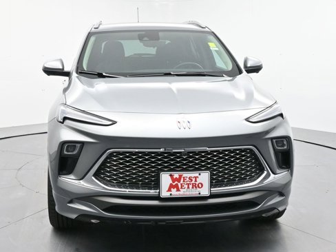 Used 2024 Buick Encore GX Avenir w/ Avenir Technology Package image 19