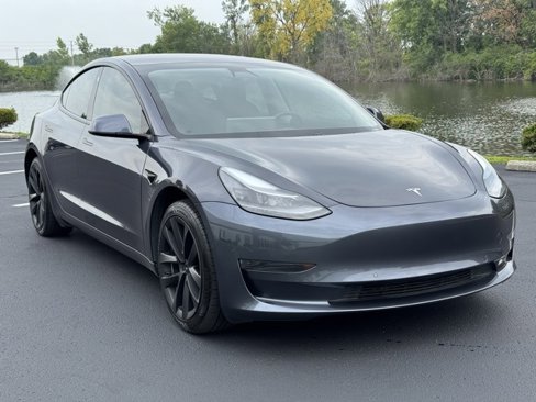 Used 2021 Tesla Model 3 Standard Range Plus image 50