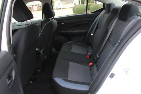 Used 2023 Nissan Versa SV w/ Trunk Package image 37