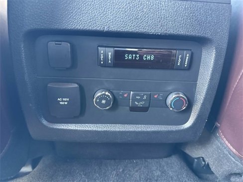Used 2017 Ford Expedition Platinum image 18