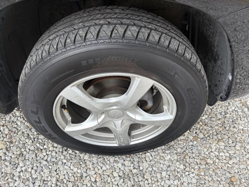 Used 2011 Toyota RAV4 4WD image 4
