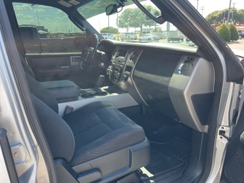 Used 2016 Ford Expedition EL XLT image 7