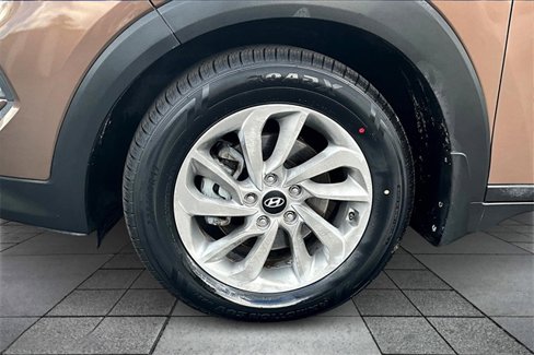 Used 2016 Hyundai Tucson SE w/ Option Group 02 image 9