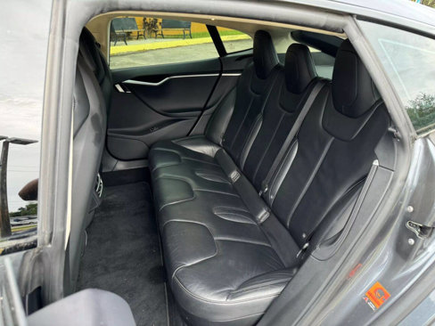 Used 2016 Tesla Model S 70 image 10