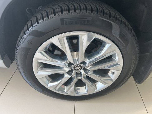 Used 2022 Toyota Highlander Limited image 23