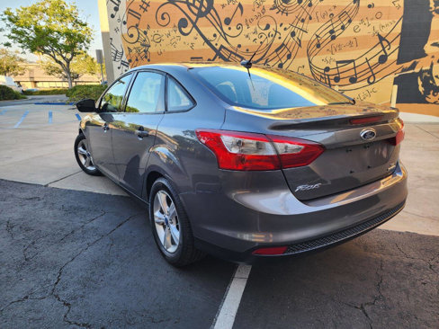 Used 2013 Ford Focus SE image 5