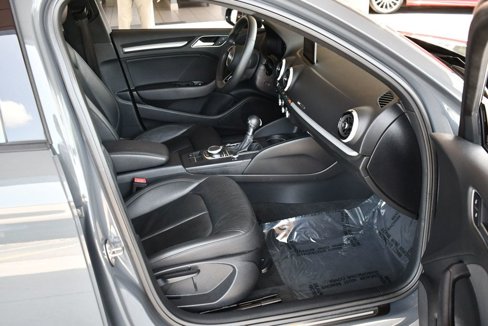 Used 2018 Audi A3 2.0T Premium image 42