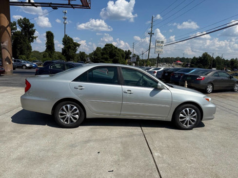 Used 2004 Toyota Camry XLE image 8