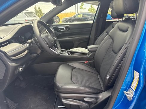 New 2025 Jeep Compass Latitude w/ Altitude Special Edition image 29