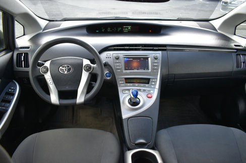 Used 2015 Toyota Prius Three image 11