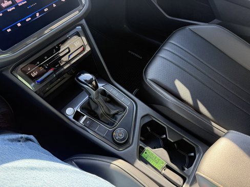 Certified 2022 Volkswagen Tiguan SE image 19