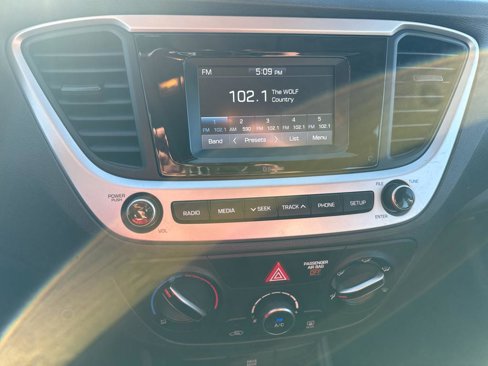 Used 2021 Hyundai Accent SE w/ Cargo Package image 10