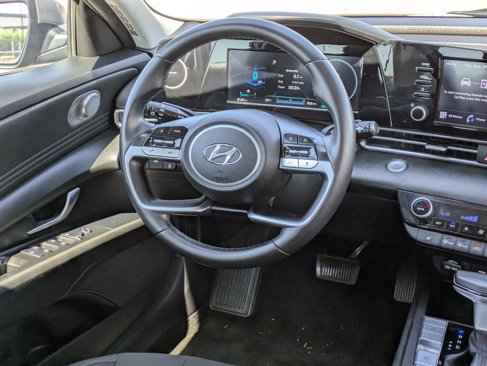Used 2021 Hyundai Elantra SEL w/ Convenience Package image 15
