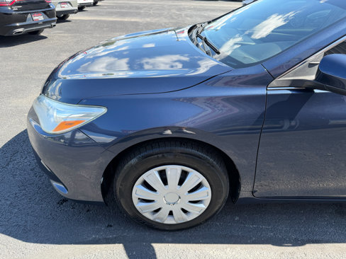 Used 2016 Toyota Camry LE image 10