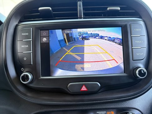 Certified 2022 Kia Soul LX image 19