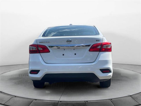Used 2017 Nissan Sentra SV image 4
