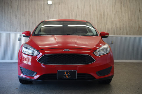 Used 2017 Ford Focus SE image 3