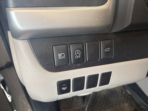 Used 2017 Toyota Highlander SE image 15